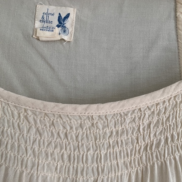 Anthropologie Gathered Sleeve Button Detail Blouse - Picture 5 of 11